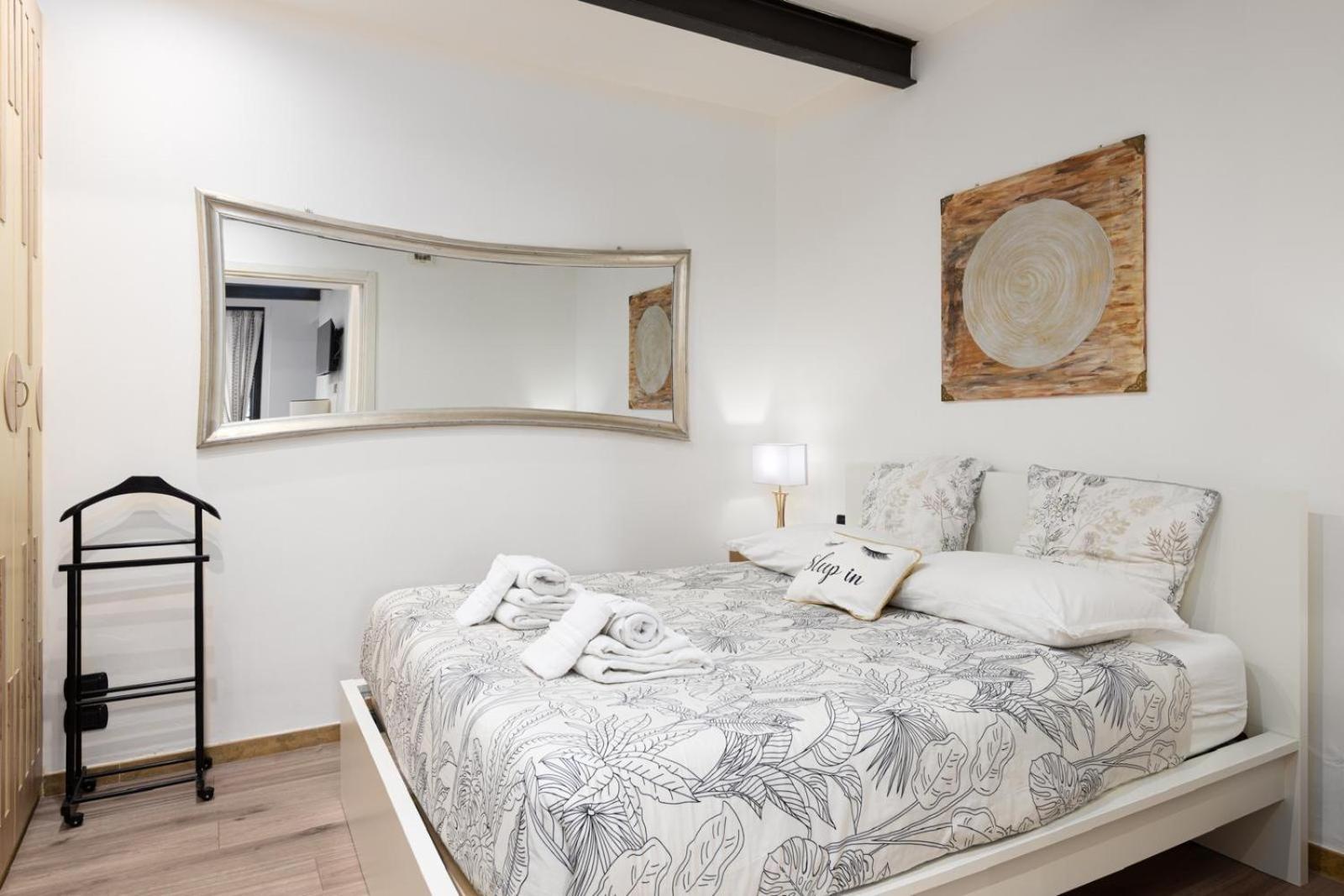 Apartamento Nadia's Lovely - With Private Garden And Jacuzzi
